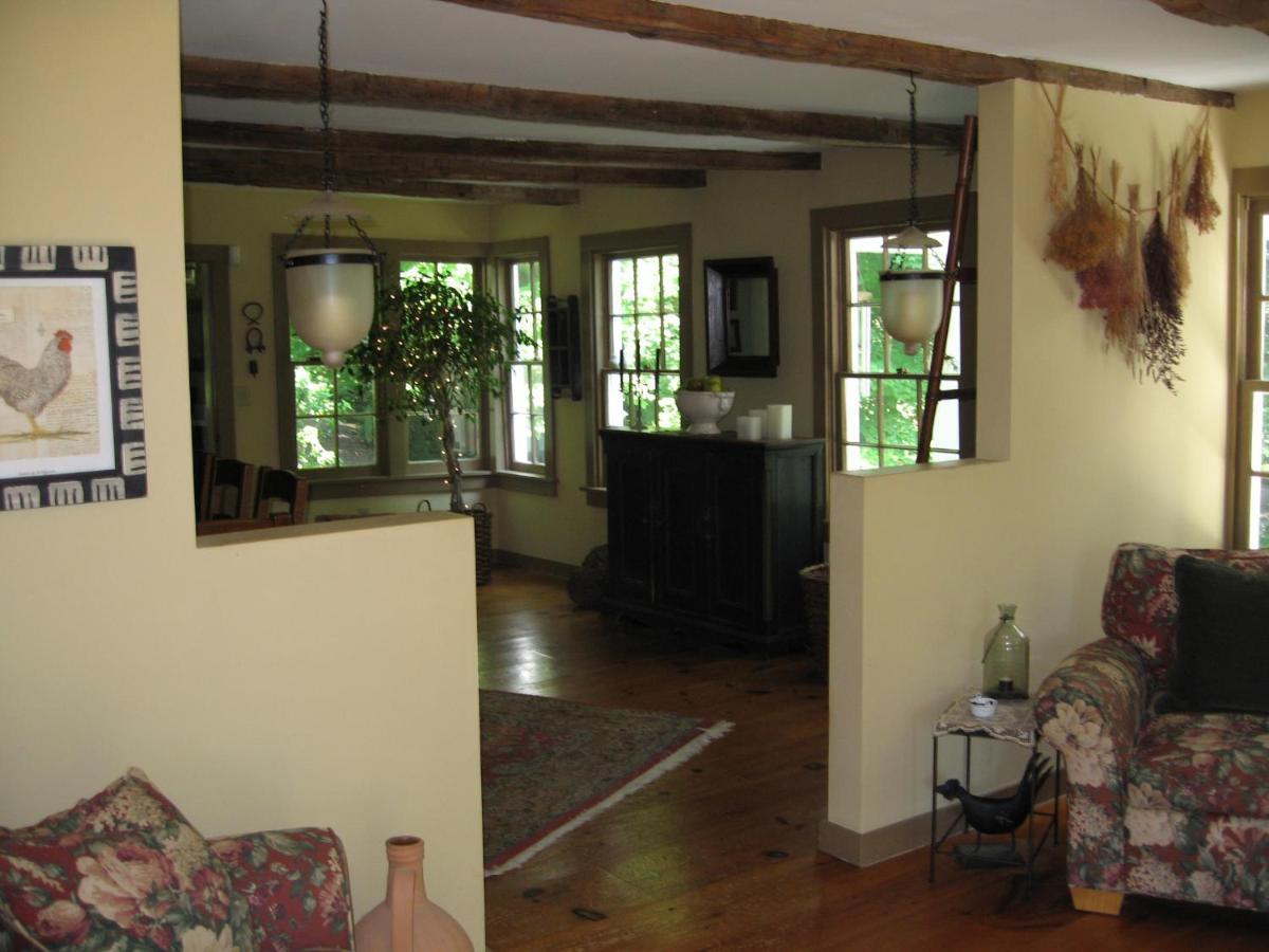 B&B On Seven Acres With Private Bed & Bath Clinton Corners Buitenkant foto