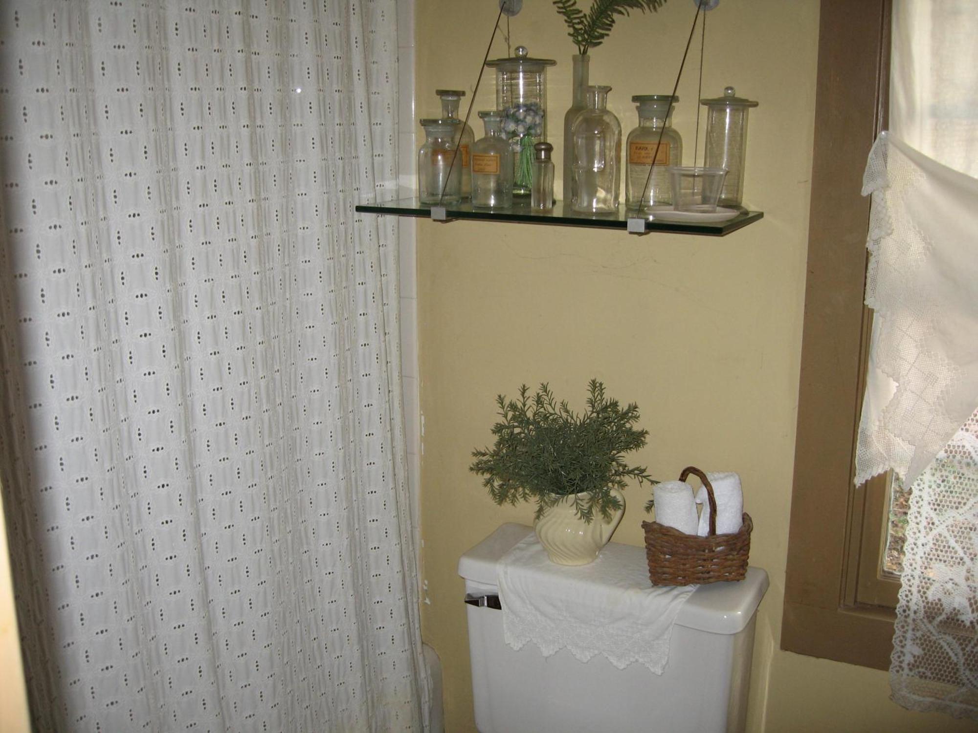 B&B On Seven Acres With Private Bed & Bath Clinton Corners Buitenkant foto